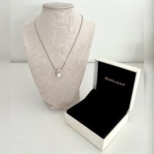 SUNLIGHT Silver With White Pearl Necklaces